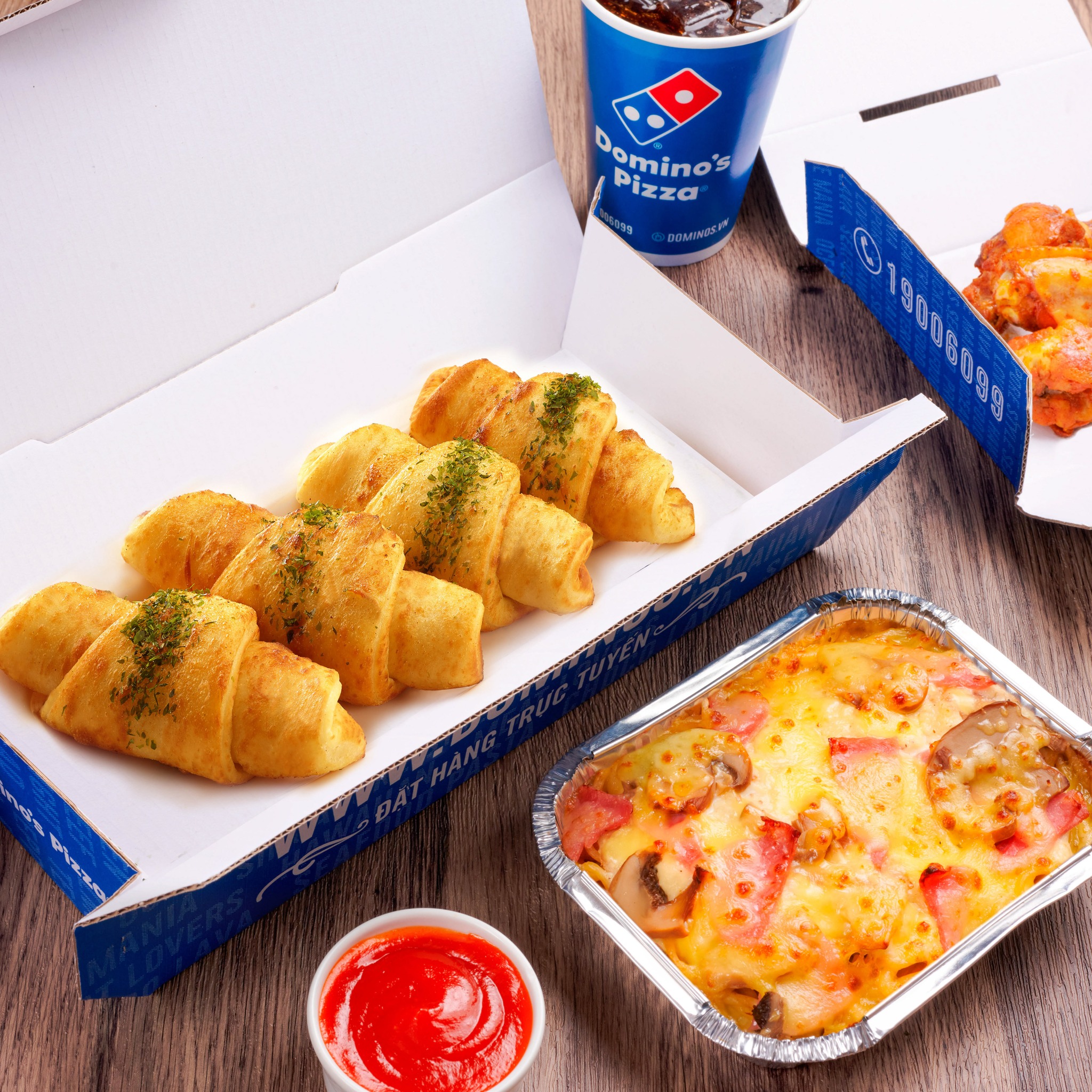 Domino’s Pizza - Nguyễn Thị Tú