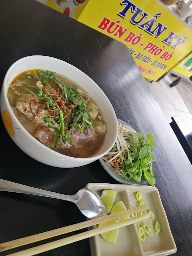 Bún bò- Phở bò Tuấn Ký - Tân Kỳ Tân Quý