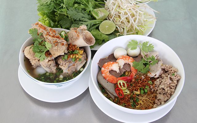 Hủ Tiếu Mì Cô Liên - Hồng Hà