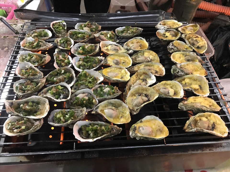 Quán Nướng BBQ Hè Phố - Man Thiện