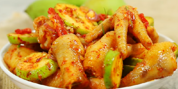 Chân Gà Sốt Thái 93 - Trần Bình Trọng