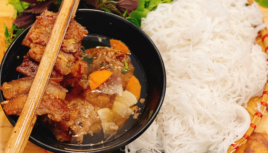 Bún Chả Huyền Linh - Đội Cấn