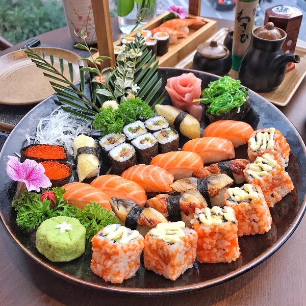 Sushi Family - Lê Văn Lương
