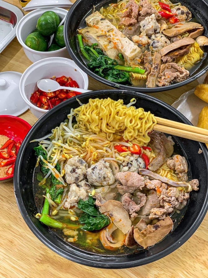 2 Anh Em - Mỳ Chua Cay - Nguyễn Hiền
