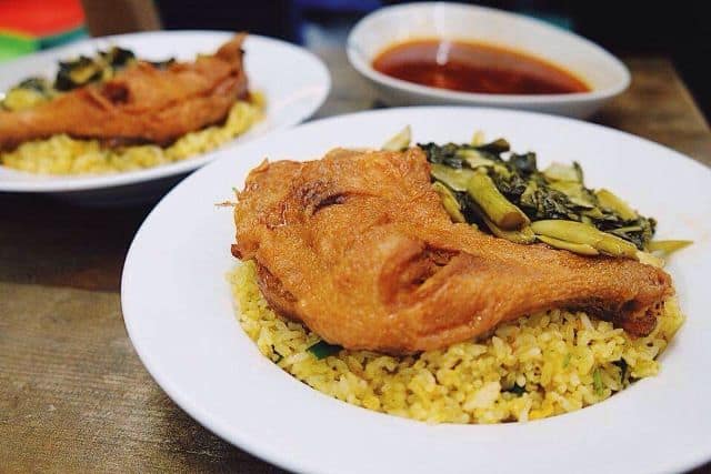 Cơm Gà Gà Xối Mỡ Dì 7 - Dương Thị Mười