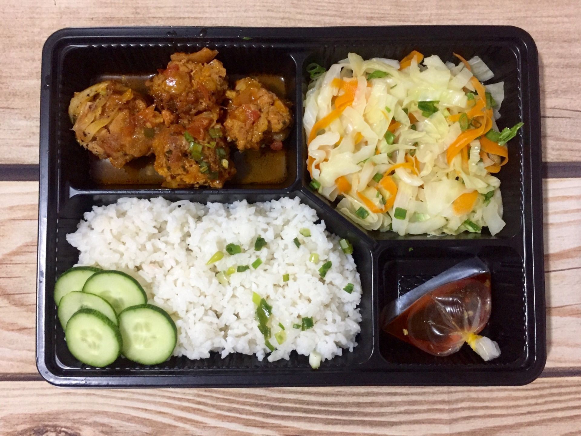 Cơm Văn Phòng Bếp Nhà Ú - Đinh Bộ Lĩnh