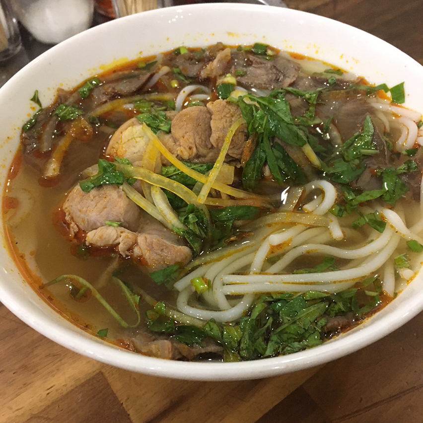 Bún Mọc Ròm Mập Hoài Linh - Võ Văn Tần