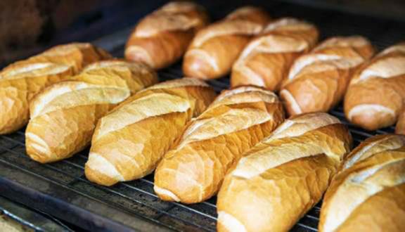 Bánh Mì Que Cậu Ba - Lê Hữu Trác