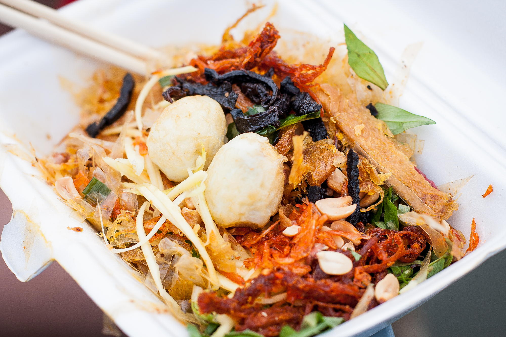 Bánh Tráng Trộn Cô Tưởng - Hà Thị Thân