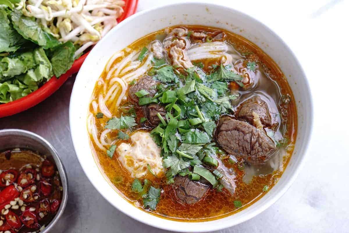 Thanh Huy - Bún Bò Huế - 399 Phạm Văn Chí