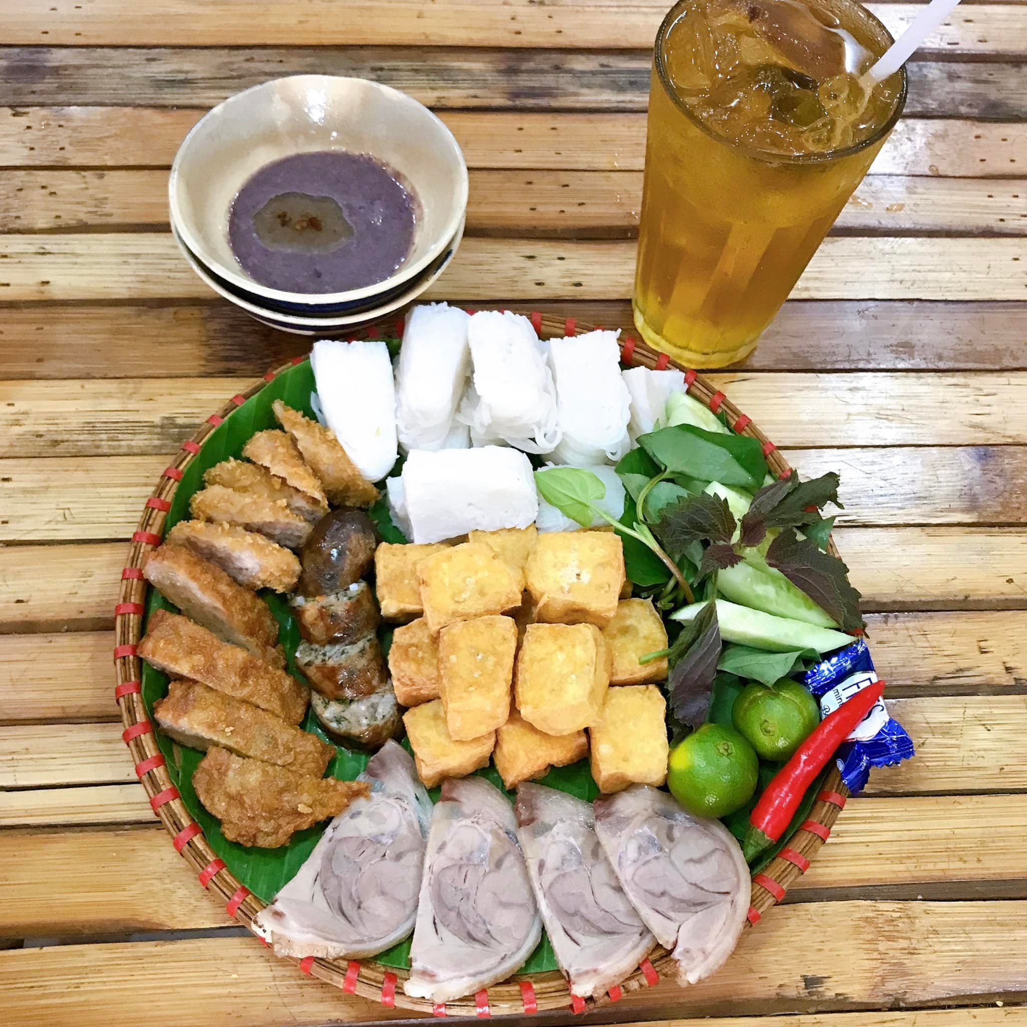 Bún Đậu Mắm Tôm Rơm - Tân Kỳ Tân Quý