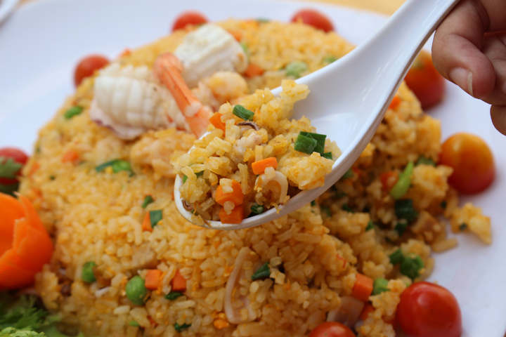 Mẹ Mèo - Da Gà Chiên Giòn & Cơm Gà Xối Mỡ - Tên Lửa