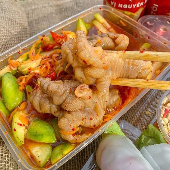 Chân Gà Thành Mập - Bạch Đằng