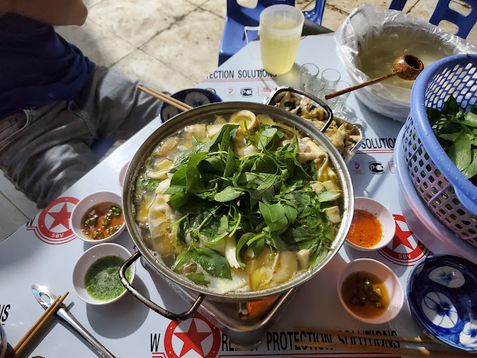 Cơm Gà Đất Phú - Nguyễn Duy Trinh