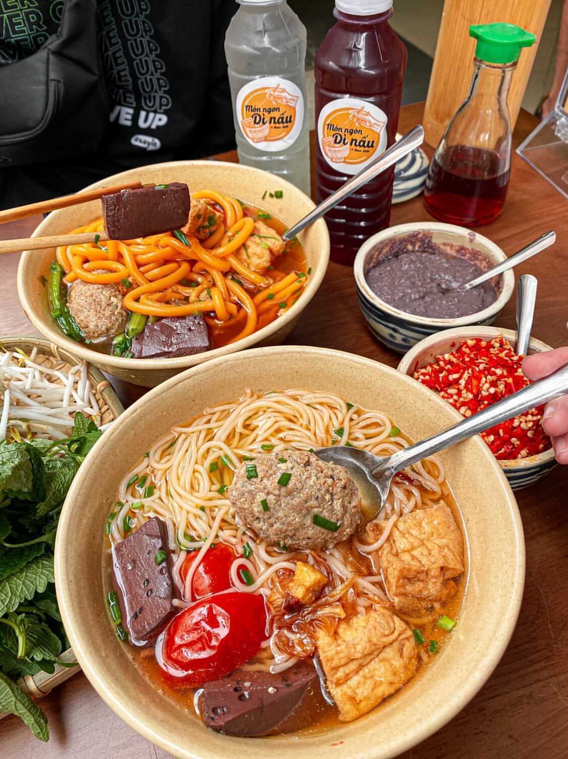 Bún Riêu Dì Sáu - Phan Xích Long