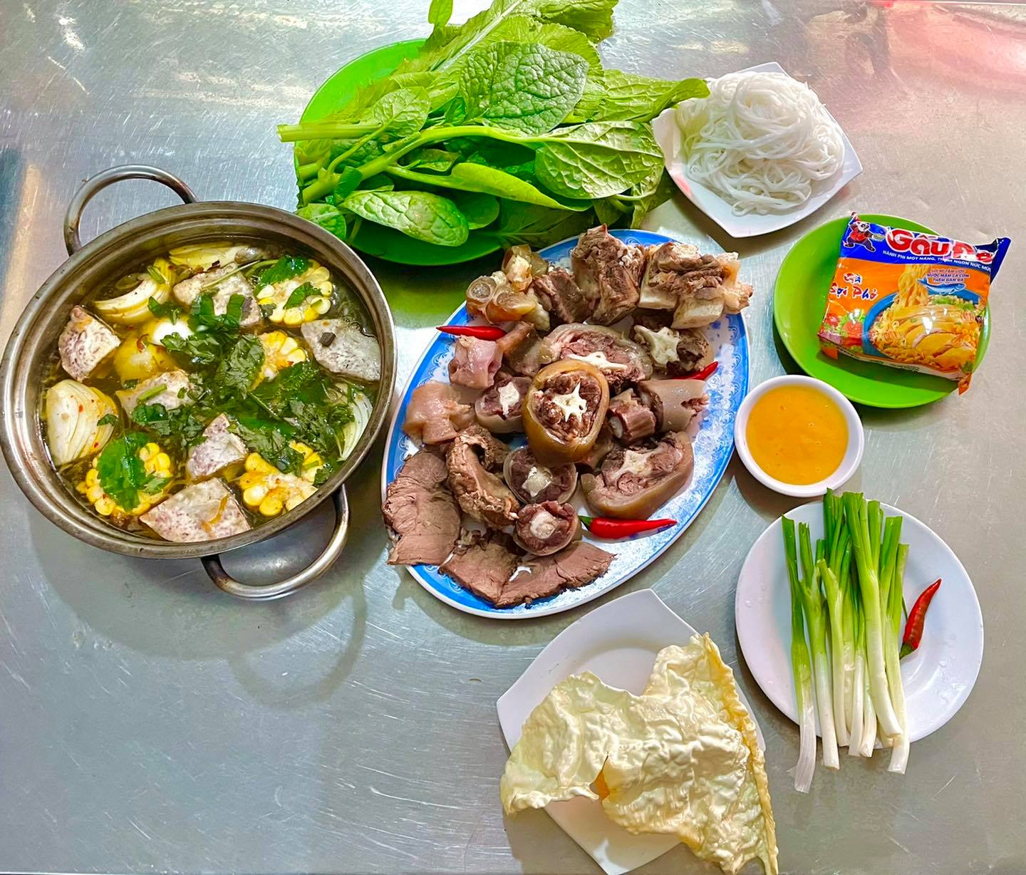 Lẩu Bò Gia Truyền - Quận 12 - Tô Ký