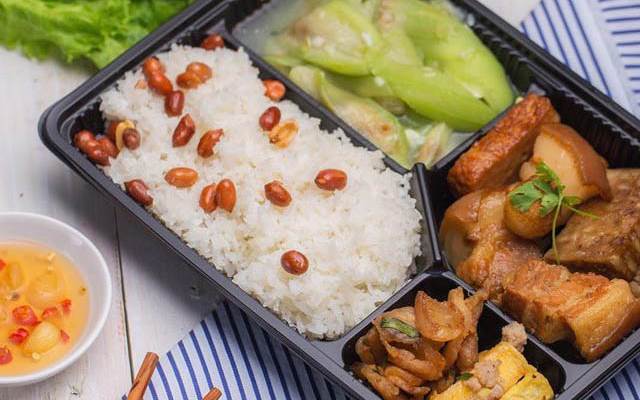 Cơm Văn Phòng Hồng Nhung Quán - Trần Phú