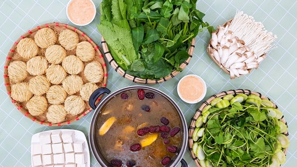 Lẩu Bò Phượng Hoàng - Đinh Gia Trinh