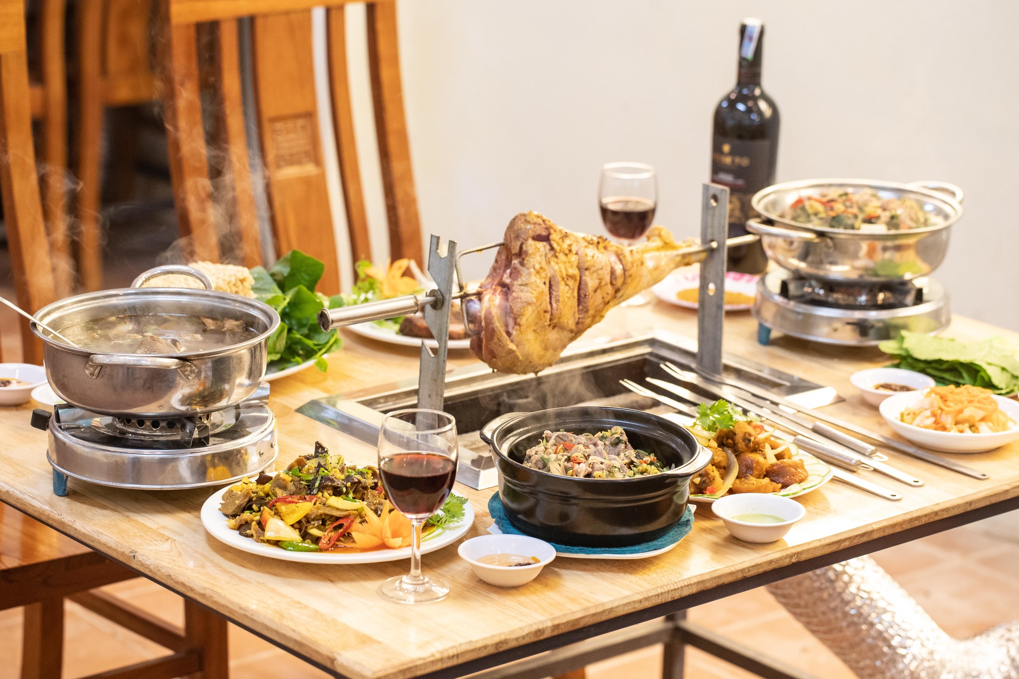 Hệ Thống Đùi Cừu Nướng Nhất Thủy Phong - Đường Số 3