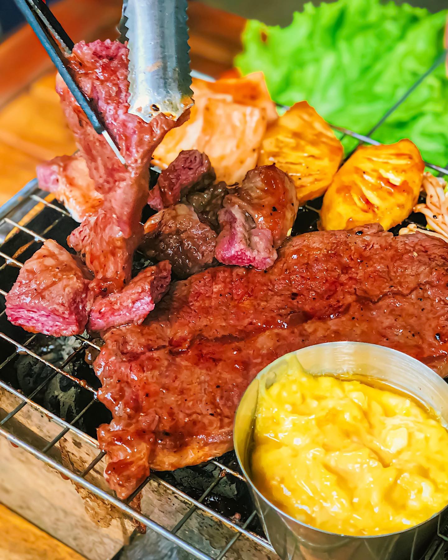 Bò Nướng Sốt Phô Mai - Phan Văn Trị