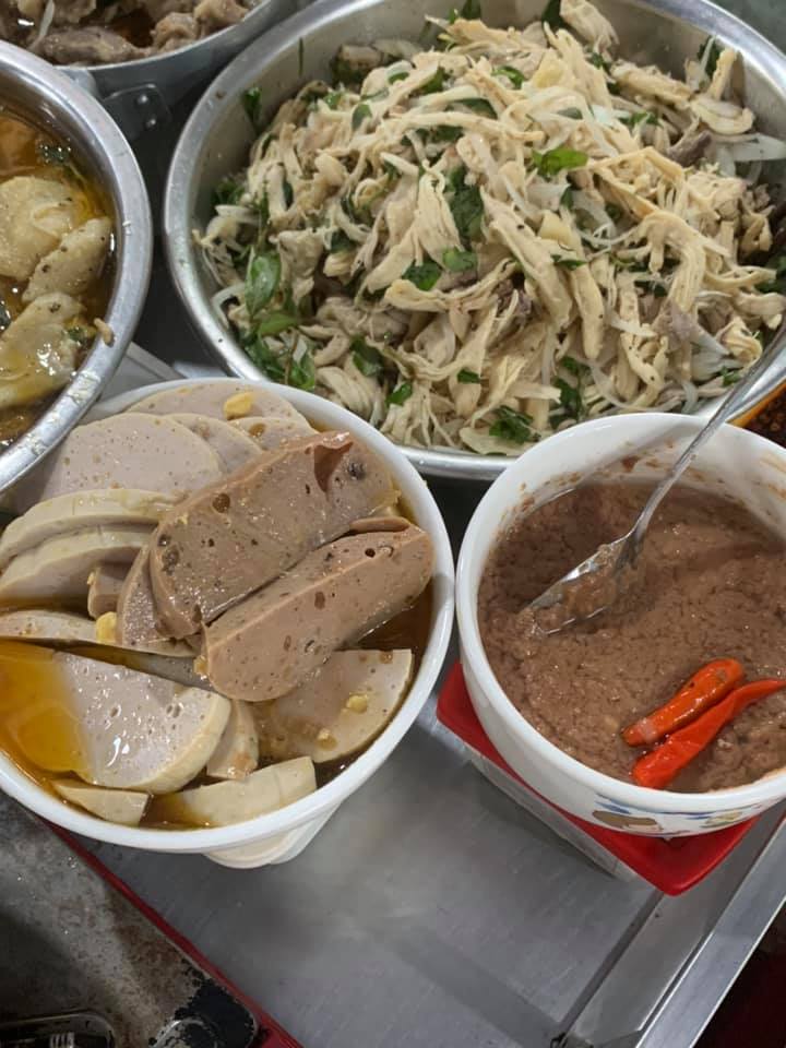 Xôi Bà Bé - Ngô Gia Tự