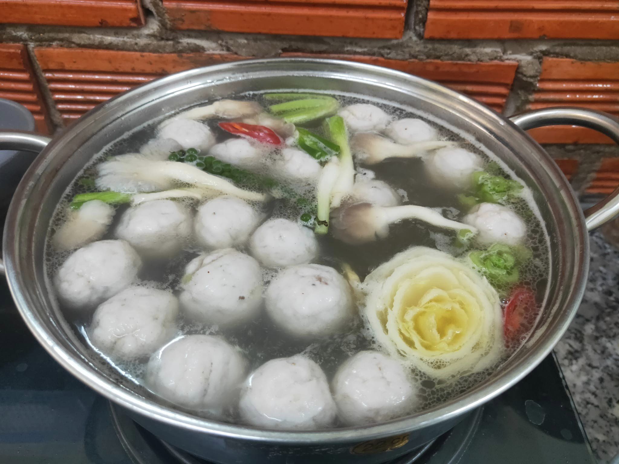 Lẩu Cá Đuối 34 - Đường Số 18