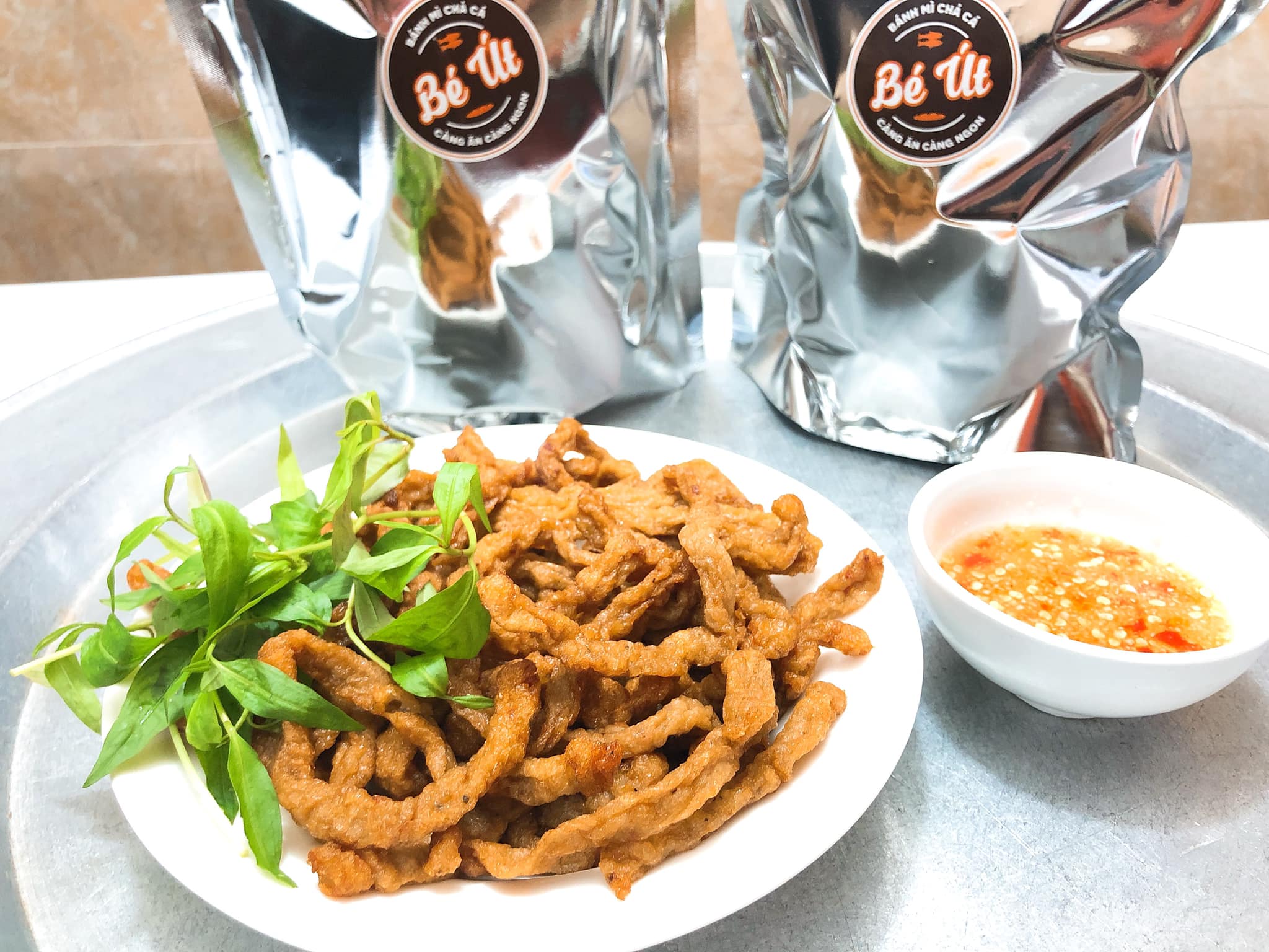 Bánh Mì Chả Cá Bé Út - Thanh Bình
