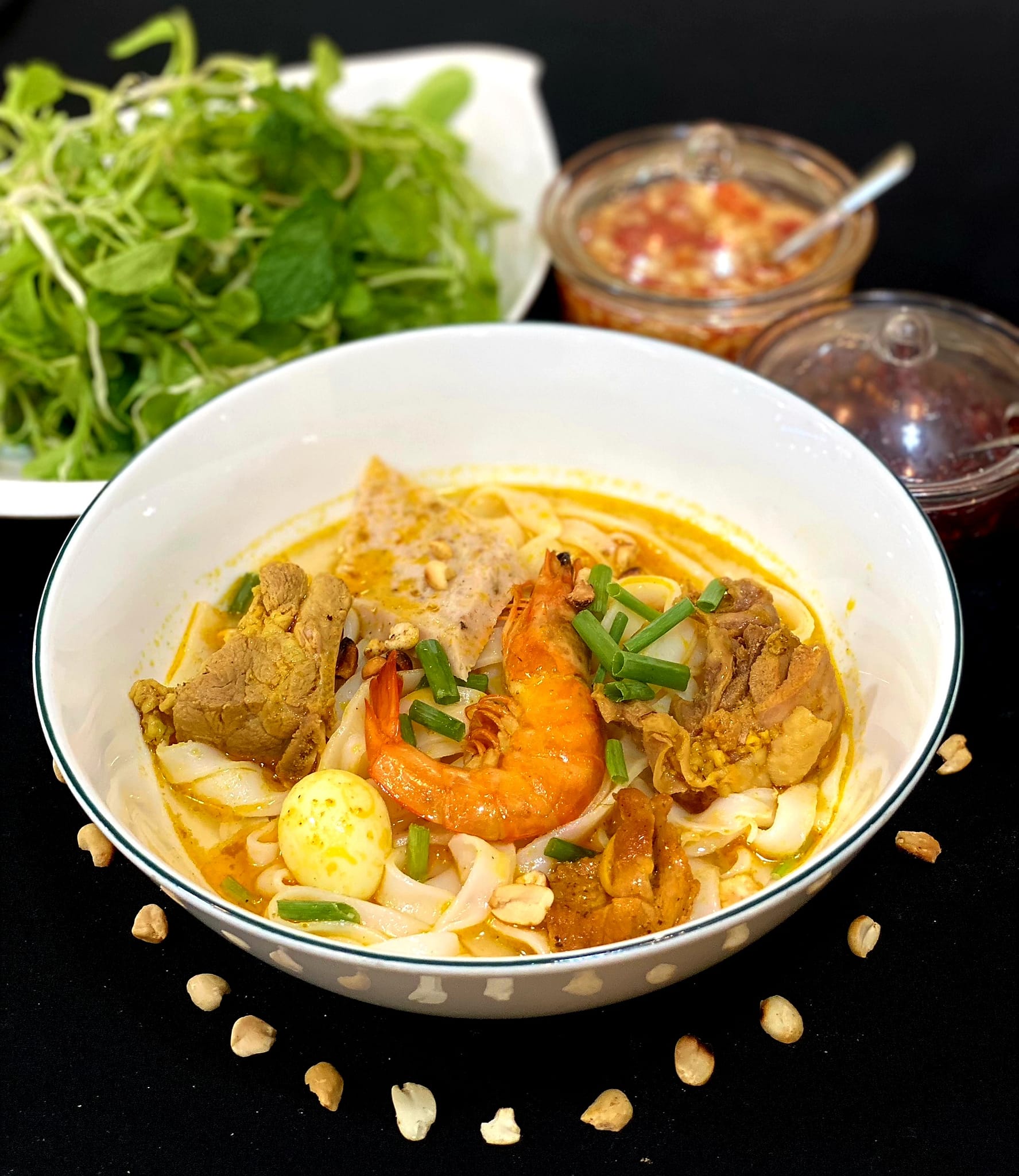 Miền Trung Quán - Bún Bò & Mì Quảng - Vườn Lài