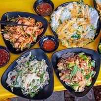 Bánh Ép Mắt Hí - Nguyễn Tất Thành