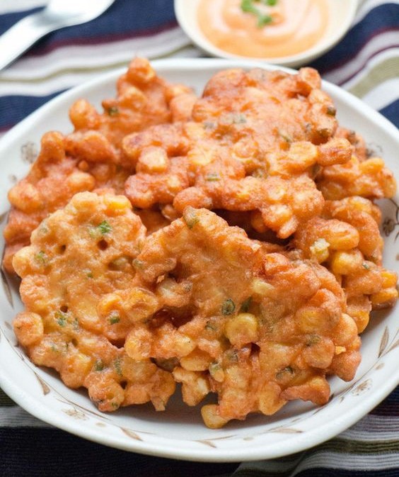 Bánh Chuối Hương Màu - Bánh Chuối Chiên - Trần Quý Cáp