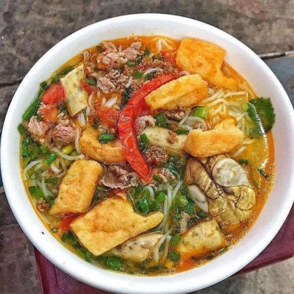 Bún Riêu Cô Vân - Tam Trinh