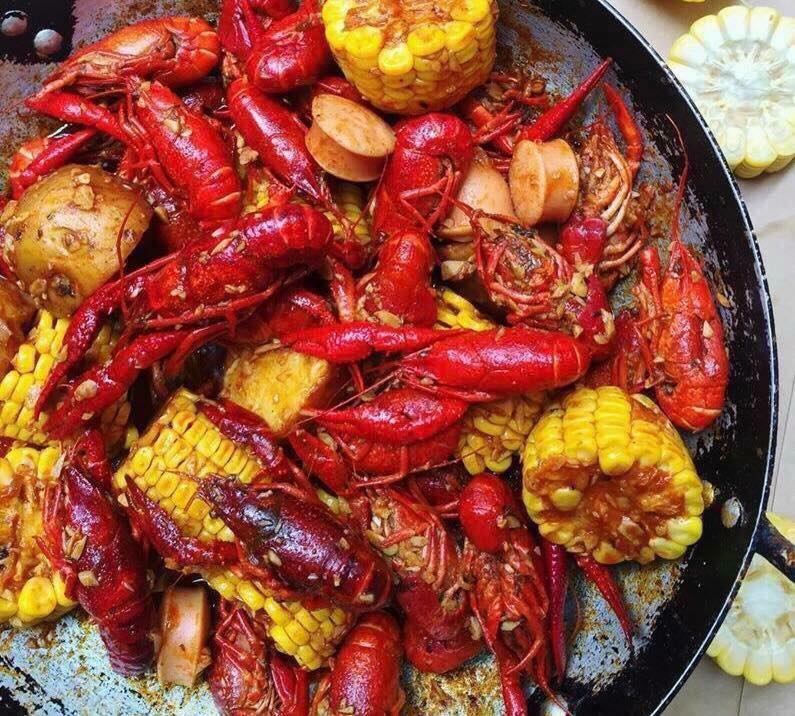 Tôm Hùm Baby & Crawfish Sốt Cajun - Tân Sơn Nhì