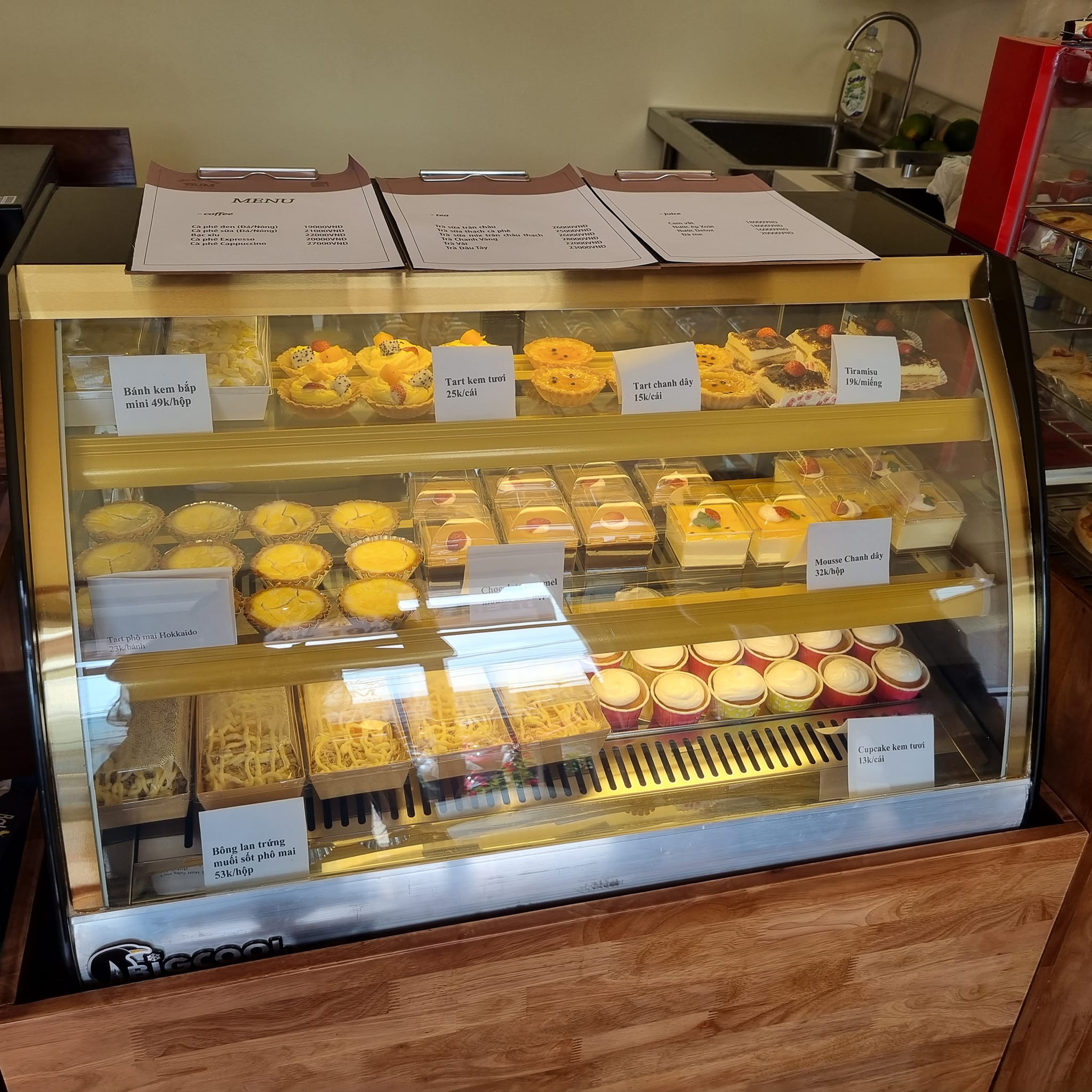 Bum Cafe & Bakery - Trần Thị Cờ