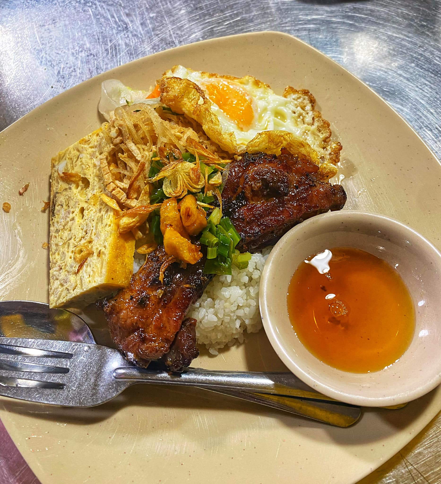 Cơm Tấm Bà Chị Hai - Trần Hữu Trang