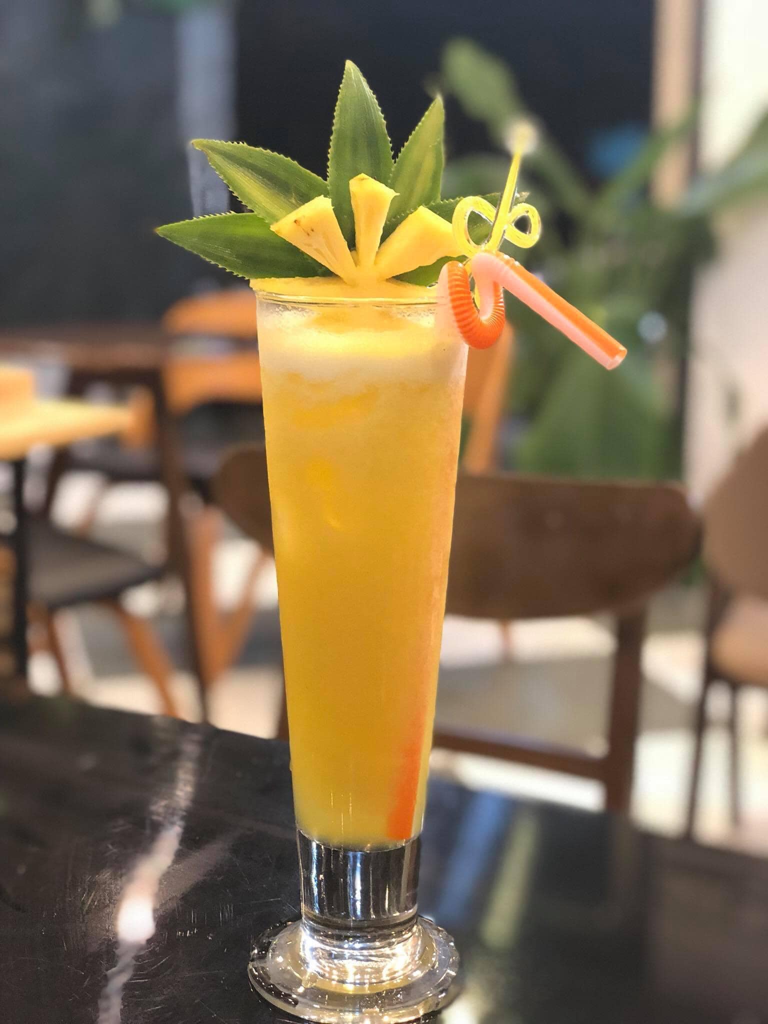 Hoàng Long Coffee - Quang Trung