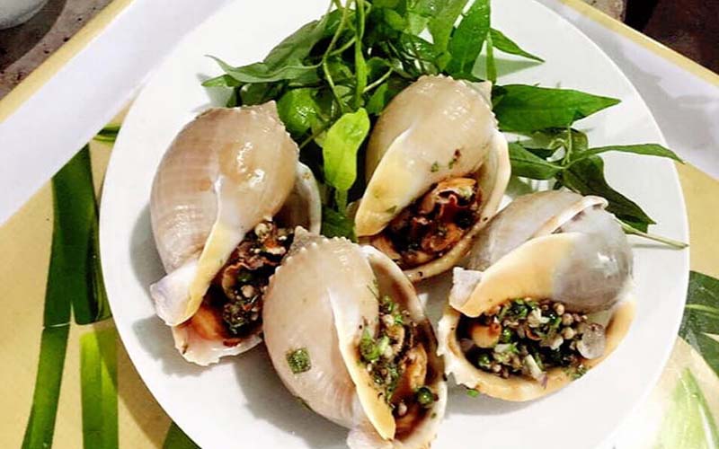 Hương Ốc & Chân Gà Nướng - Vũ Ngọc Phan