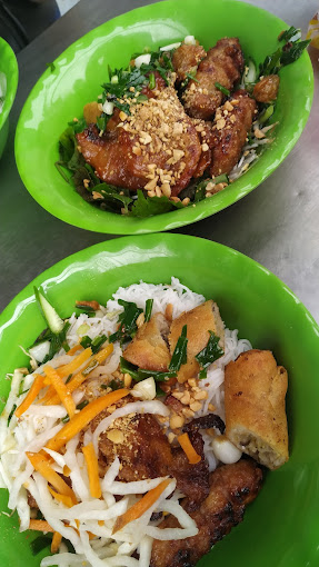 Bún Thịt Nướng Phú Lâm - Bà Hom