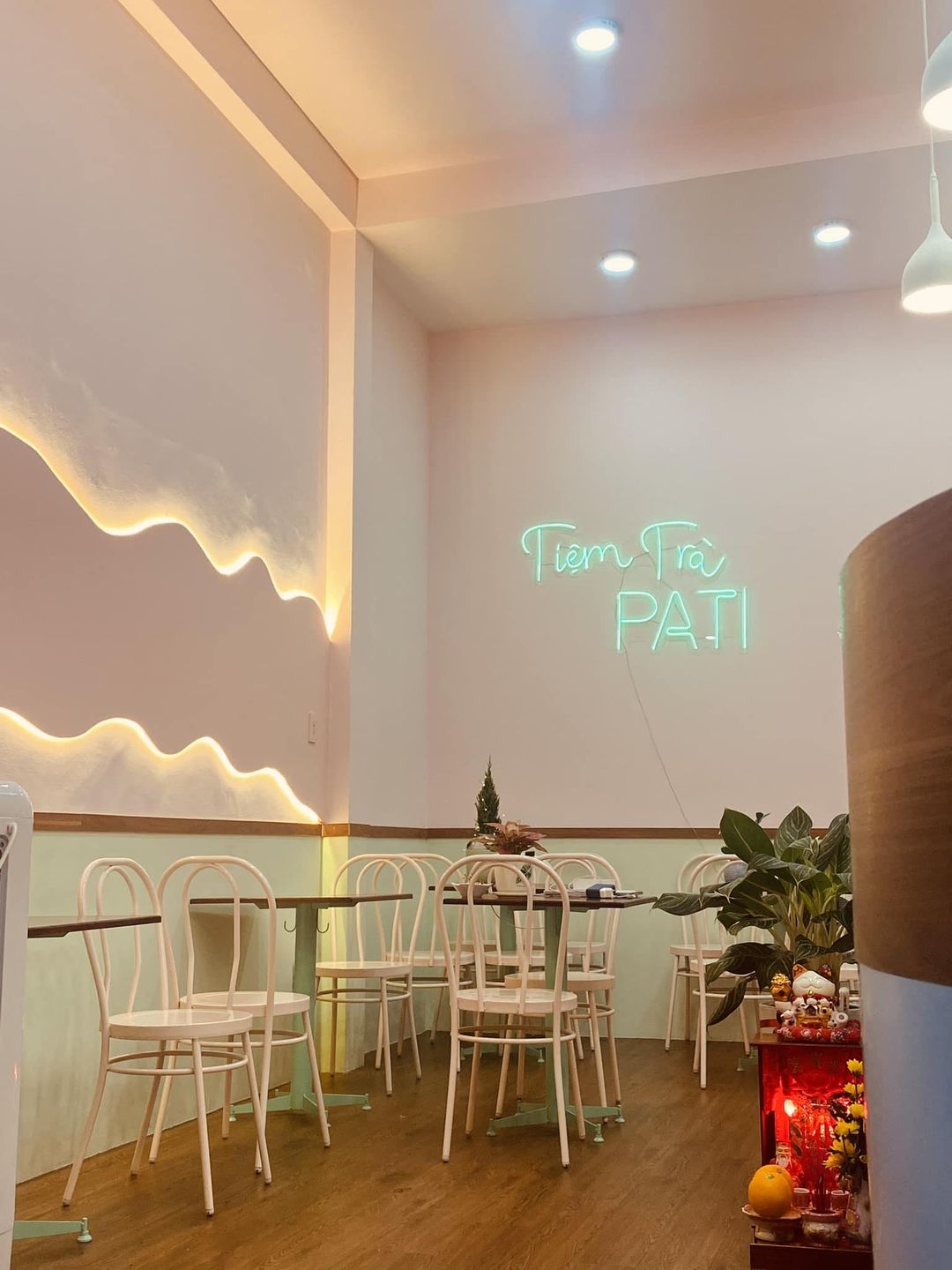 Tiệm Trà PaTi - Út Tịch