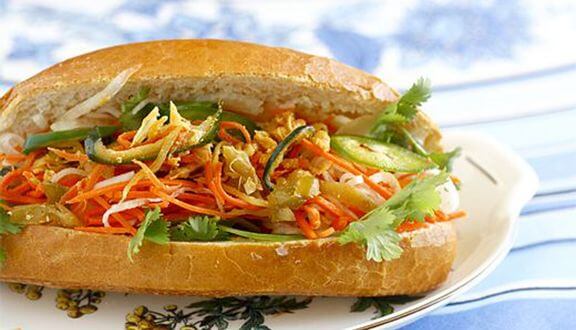 Bánh Mì Hồng Hoa - Nguyễn Trọng Tuyển
