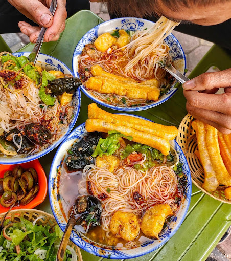 Bún Riêu Bà Kiều - Văn Phú