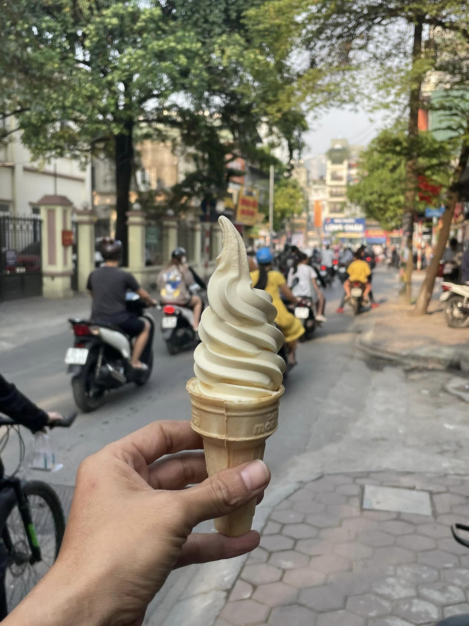 Bánh Mì Lâm - Bánh Mì Pate & Xá Xíu - Khương Hạ