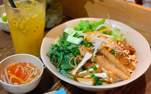 Quán Chay Vạn Phước - Bùi Hữu Nghĩa