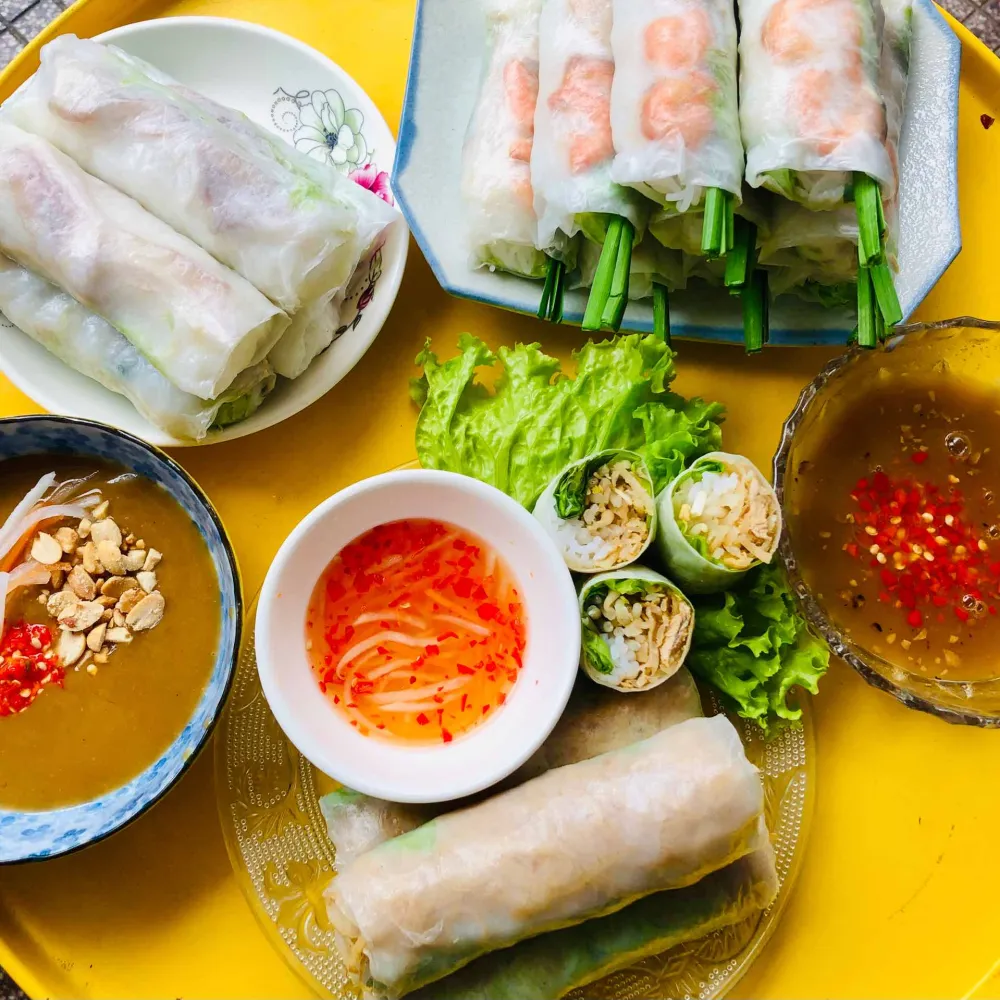 Gỏi Cuốn Chị Thanh - Dương Quảng Hàm