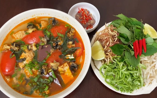 Bún Mọc Dọc Mùng Măng Khô - Đào Tấn