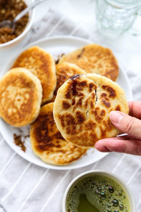 Oppa Kitchen - Bánh Rán Hotteok - Cách Mạng Tháng 8