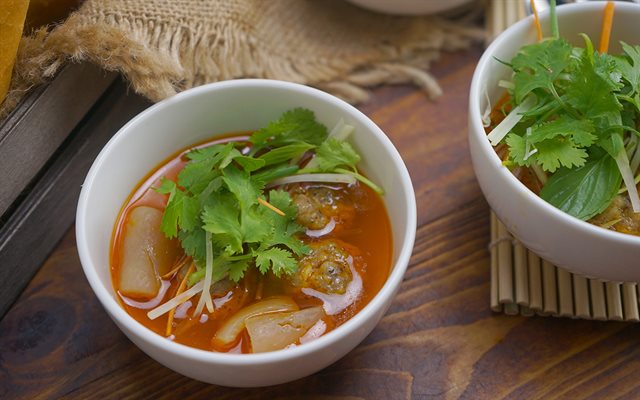 Su Mai Soup - Bánh Mì Xíu Mại Chén - Nguyễn Văn Quá