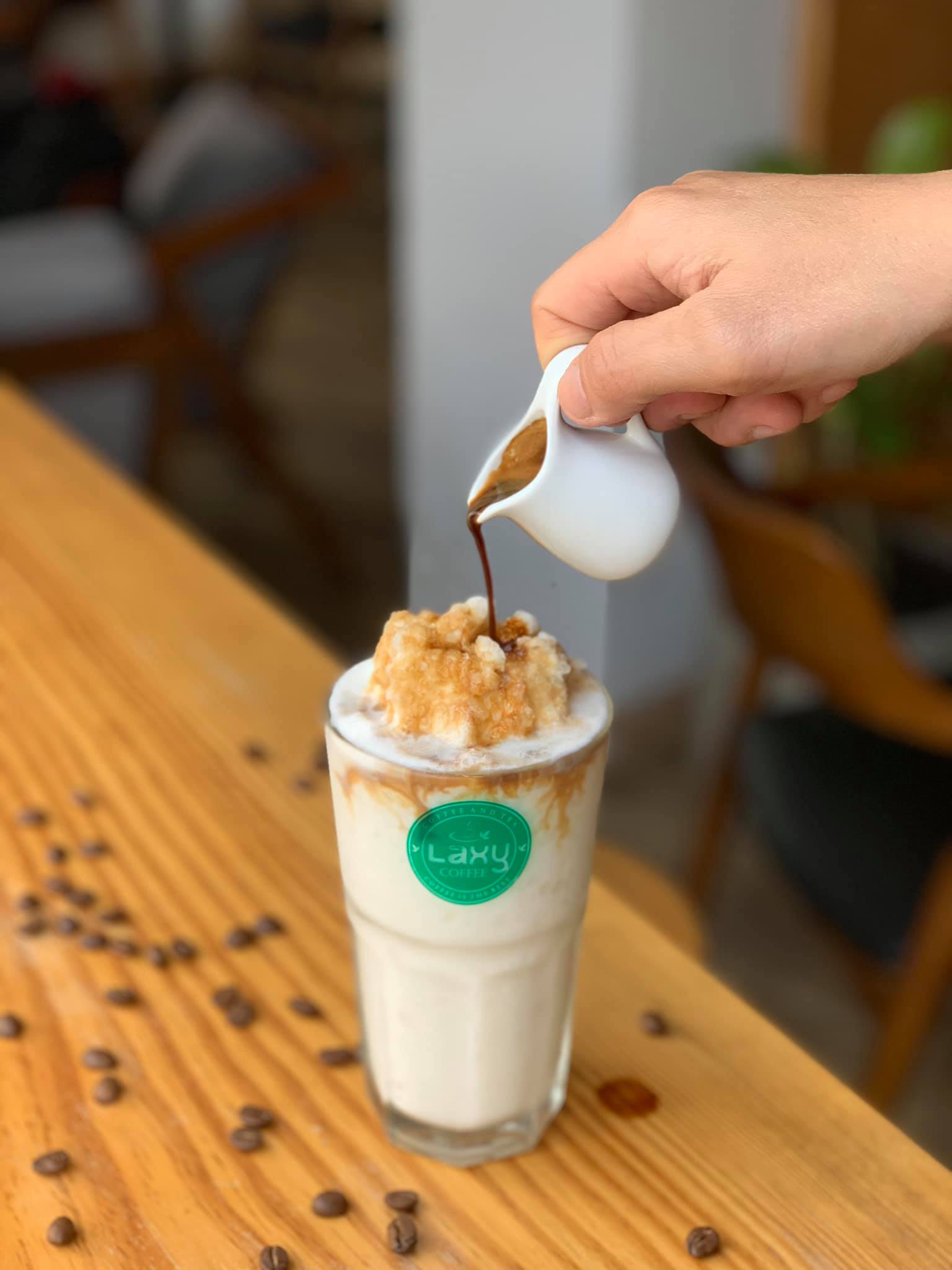 Laxy Coffee & Milktea - Thống Nhất