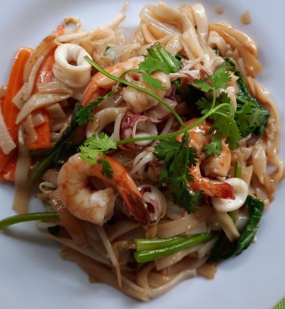 Huỳnh Ký 76 - Cơm Gà Xối Mỡ, Mì Xào & Hủ Tiếu Xào