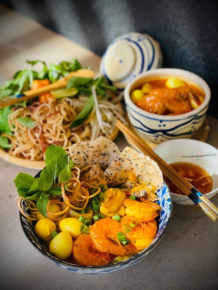 Mì Quảng Quỳnh - Phạm Văn Bạch