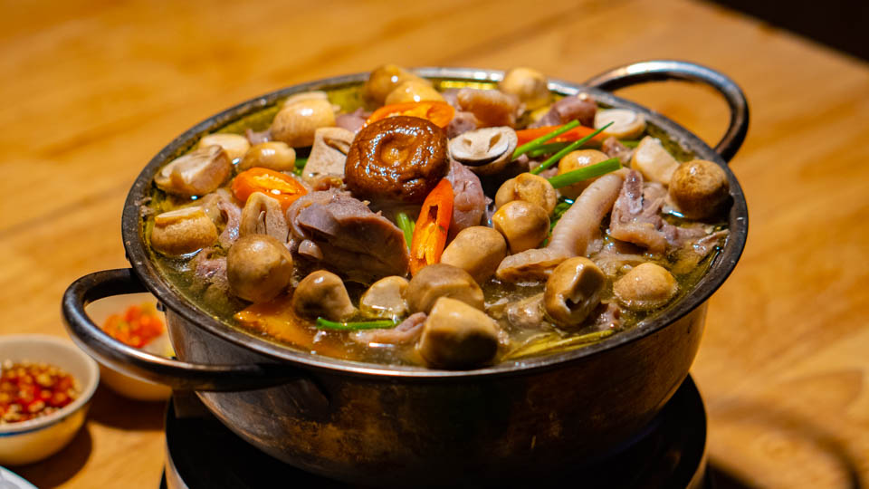 Lẩu Gà Nòi & Lẩu Bò - Nga Thịnh 6 - Tân Hòa Đông